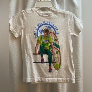 Boys size 6 never worn, bought at a 5 star resort in Mexico.